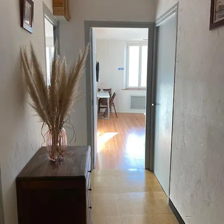 La Belle Vue Apartment *