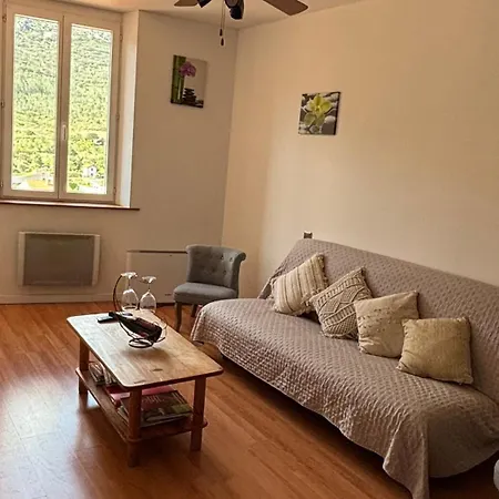 La Belle Vue Apartment Maury